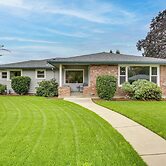 Willamette Valley Family Home w/ Fenced Yard