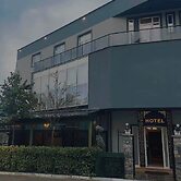 Grand JNK Boutique Hotel