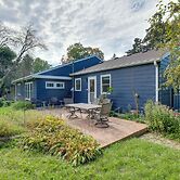 Home 8 Mi to Dtwn Minneapolis! Pet-friendly Yard