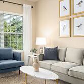 Modern King Loft Parking W D Wifi Pool