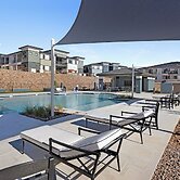 Landing Apartments Tucson near La Cholla Professional Park