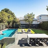 Brighton Designer Retreat Walk to Beach & Cafes