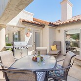 In Golf Course Community: Palm Desert Escape!