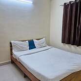 Fabhotel White House I