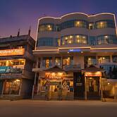 Fabhotel Amutham Residency