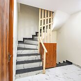 Fabhotel Royal Metro