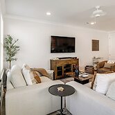 3 Mi to Ole Miss, New Build: Inviting Townhome!