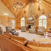 Game Room + Fire Pit: Sprawling Westfield Retreat!