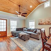 Peaceful Home w/ Porch & Yard, 5 Mi to Rome!