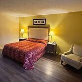 COUNTRY HOST INN