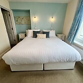 The Wayfarer Inn