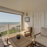 Gulf Views, Steps to Beach: Redington Shores Condo
