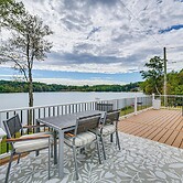 Premier Lakefront Paradise Cozy Thompson Retreat