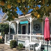 Abbey House Inn