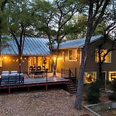 Austin Retreat w/ Game Room, Casita, EV Charger Cedar & Stone by Avant