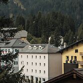 Alpine Apartments
