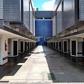 Motel Park Way