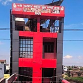 Pari Ac Restaurant & Hotel