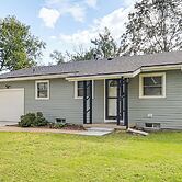 2 Mi to Zoo, Fenced Yard: Family Home in Wichita!