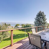 Hot Tub, Views & Private Dock: Polson Haven!