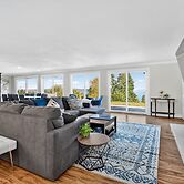 Relaxing Coastal Escape With Ocean Views 5 Bedroom Home