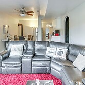 4 Mi to Broadmoor! Apt w/ Movie Theater & Mtn View