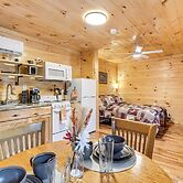 Hudsons Hideaway Cabin on Creek in Beattyville!