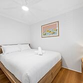 Stylish 4-bed Townhouse With Panoramic Ocean Views