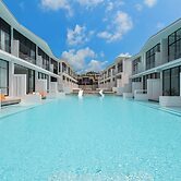 Unique Pool Slide Access Townhouse