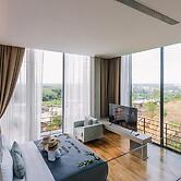 Sky View Luxury Pool Villa Suratthani