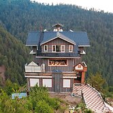 Serene Outback Farmstead