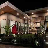 OYO 1177 The Great Molave