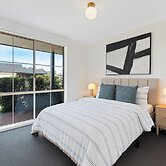 Family Oasis near Watergardens Parking