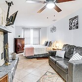 Screened Porch: Tampa Studio 4 Mi to Busch Gardens