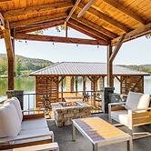 < 1 Mi to Boat Launch: Home w/ Dock in Scottsboro