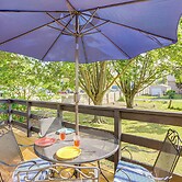 1 Mi to Cedar Point: Family Getaway w/ Porch!