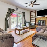 Shop, Golf & Explore: Home 14 Mi to Columbus!