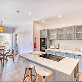 Qala Tranquil Escape - Stylish With Terrace AC