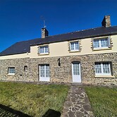 Spacious Family Home Near the Sea