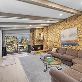 Lake Cliffe #305, Building A