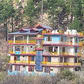 Shesh Besh Guest House & Restaurant