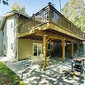13 Mi to Lumen Field & Dtwn Seattle! Cozy Retreat