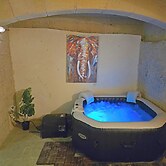 Maltese-Style APT - 5 mins from Valletta