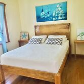Utila Seabreeze Vacation Apartments