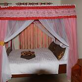 IHURU 50 HOTEL AND GARDENS