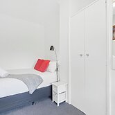 Charming Maning Ave - 2 Bedroom Unit