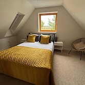 Tranquil Pond View Loft Retreat in Sudbury