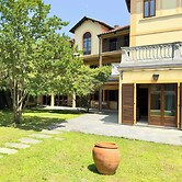 Dimora il Pozzetto Elegant Villa With Garden