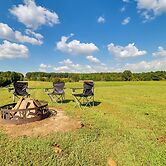 60-acre Retreat: 5 Mins to Garden of the Gods