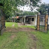 Cozy Corner With Pool Minutes Away From the Beach